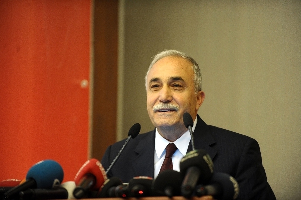 Bakan Fakıbaba\'dan Tohum Açıklaması