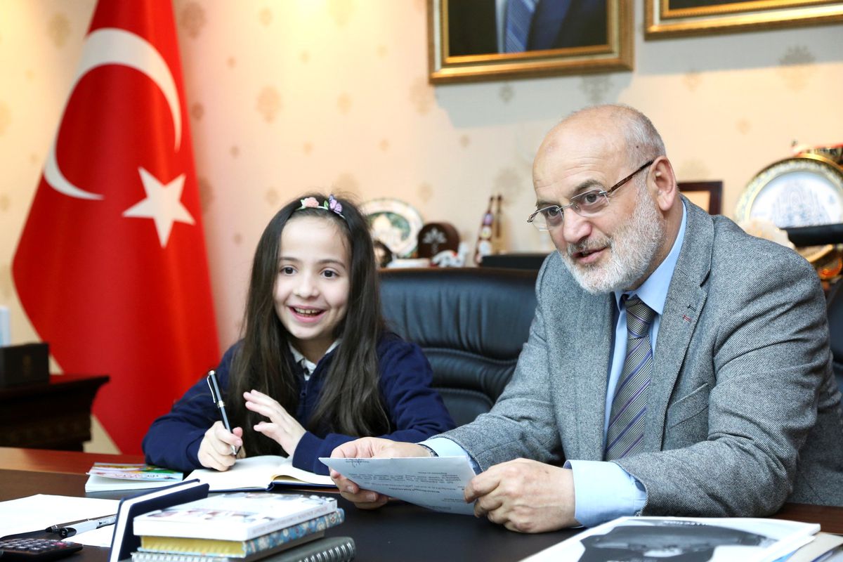 Beykoz Belediyesi\'nden 2 Milyon 100 Bin TL Eğitim Yardımı