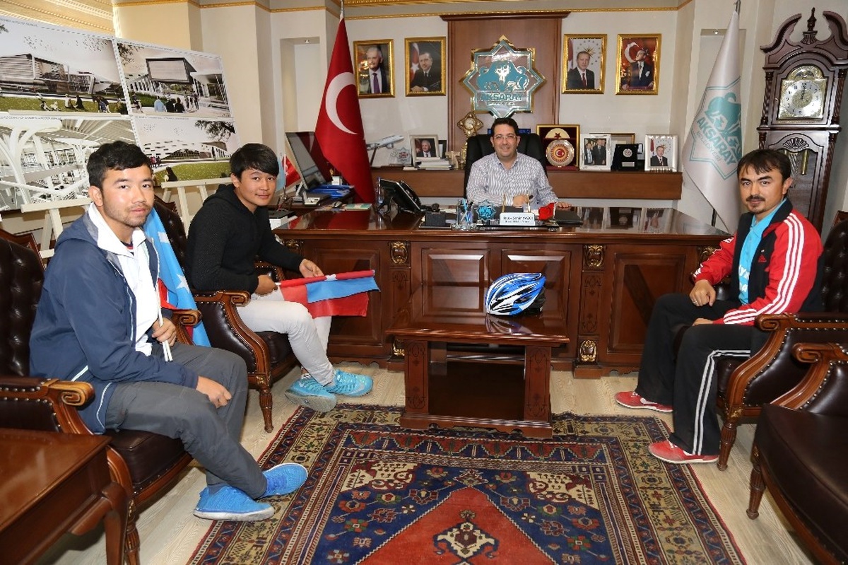 Doğu Türkistan İçin Adana\'dan Ankara\'ya Pedal Çeviriyorlar