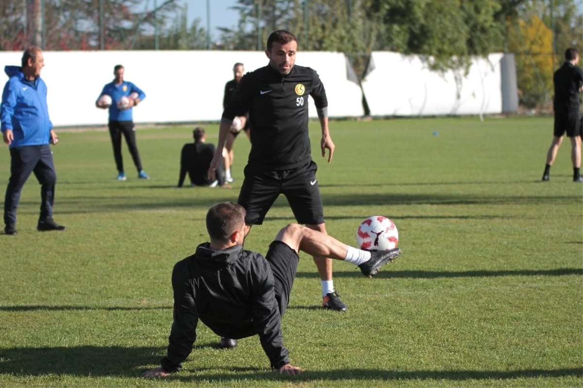 Eskişehirspor Hazırlıklarını Sürdürüyor