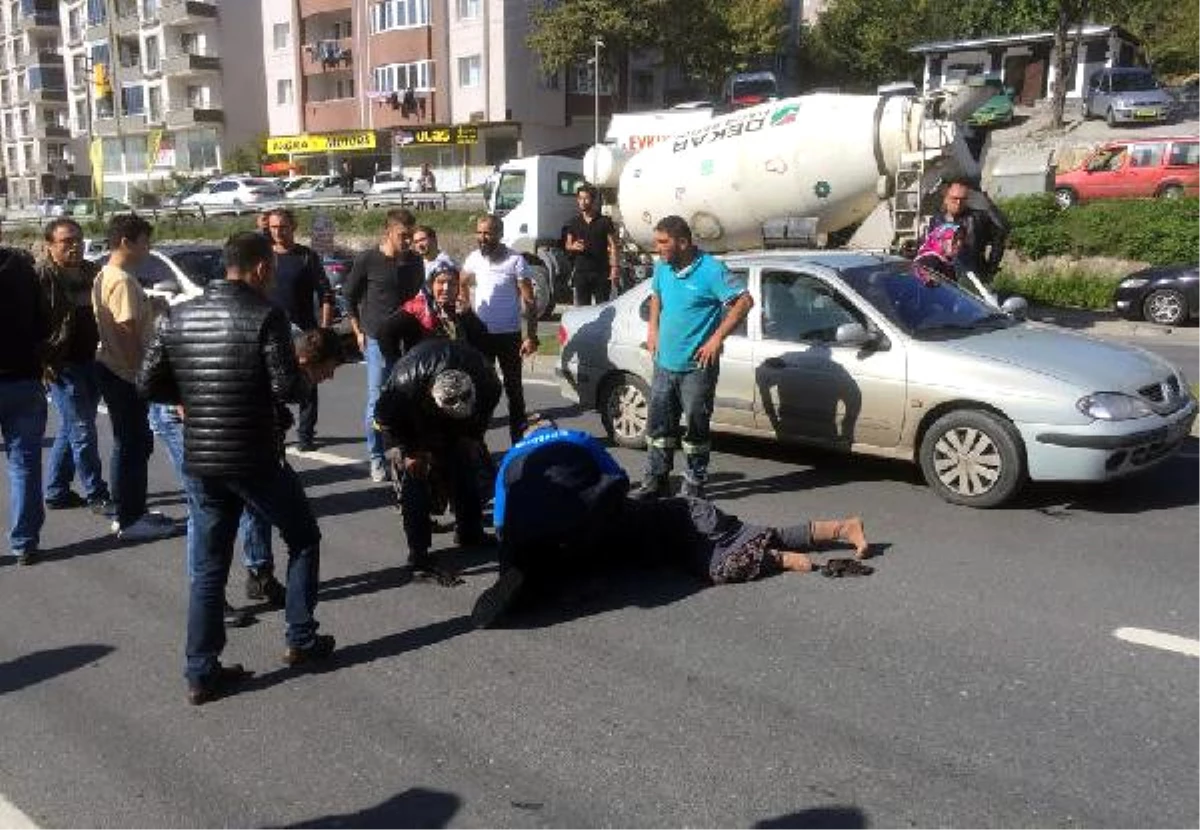 Hafif Ticari Aracın Yayaya Çarptığı Kaza, Güvenlik Kamerasında