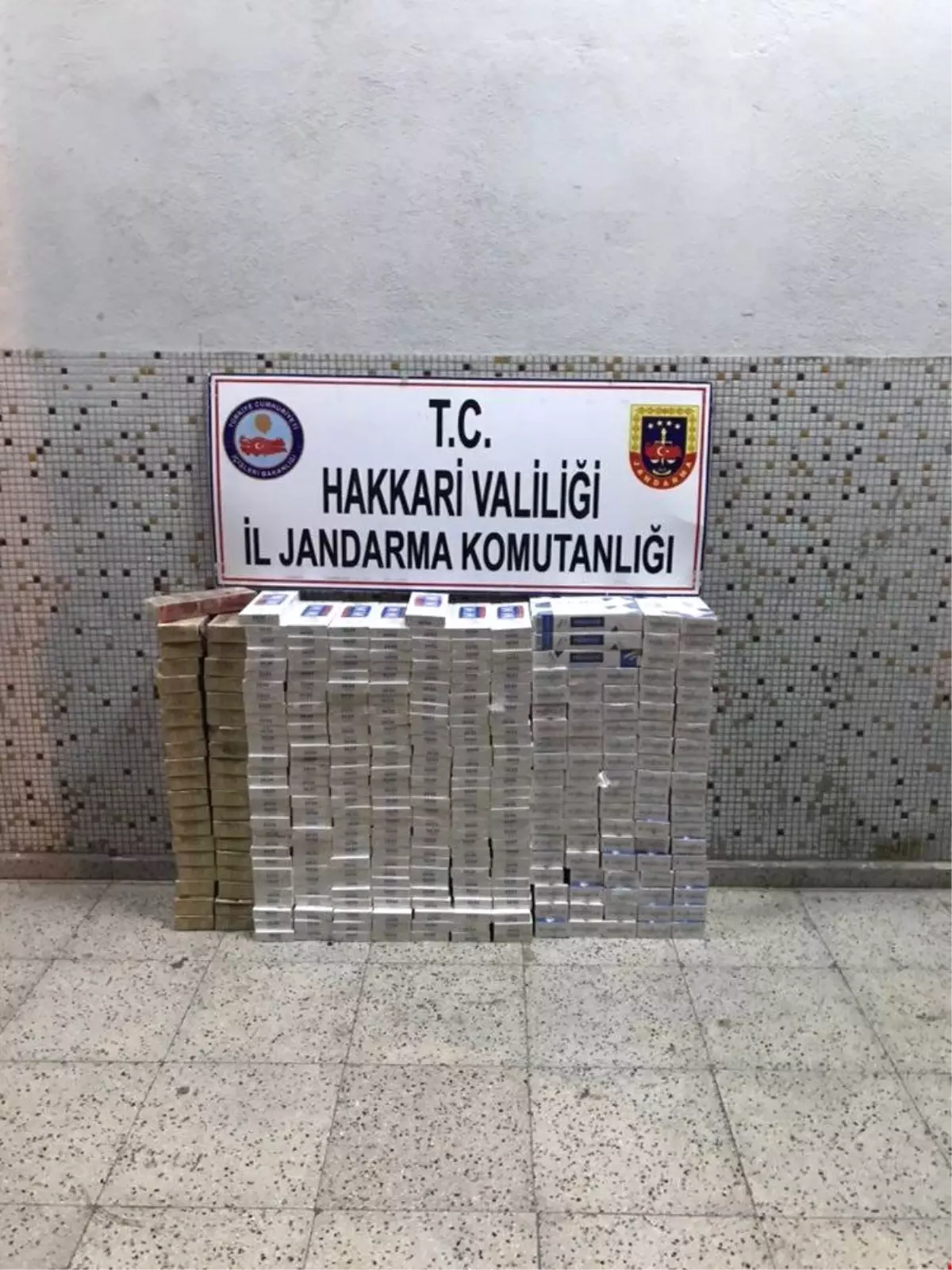 Hakkari\'de 23 Bin 500 Paket Kaçak Sigara Ele Geçirildi