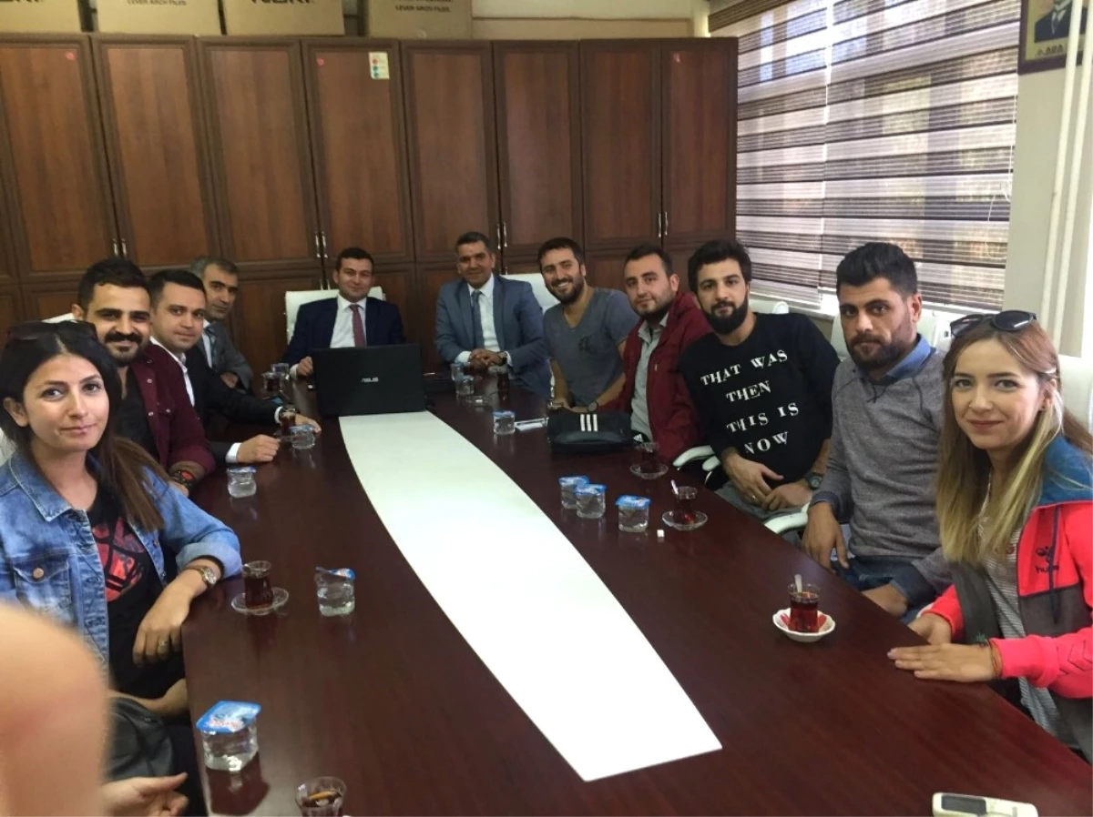 Hazro\'da Okul Sporlar Faaliyetleri İçin Toplantı Yapıldı