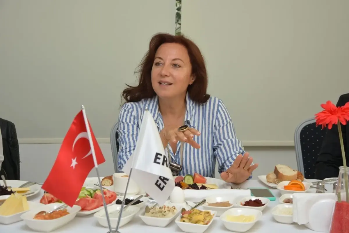 Hintli Traktör Deviyle Birleşmişlerdi, Şimdi Hedef Büyüttüler