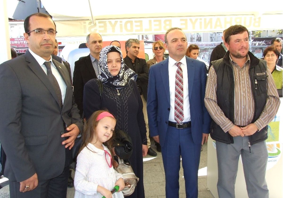 Kadın Çiftçi Devlet Desteğiyle İş Sahibi Oldu