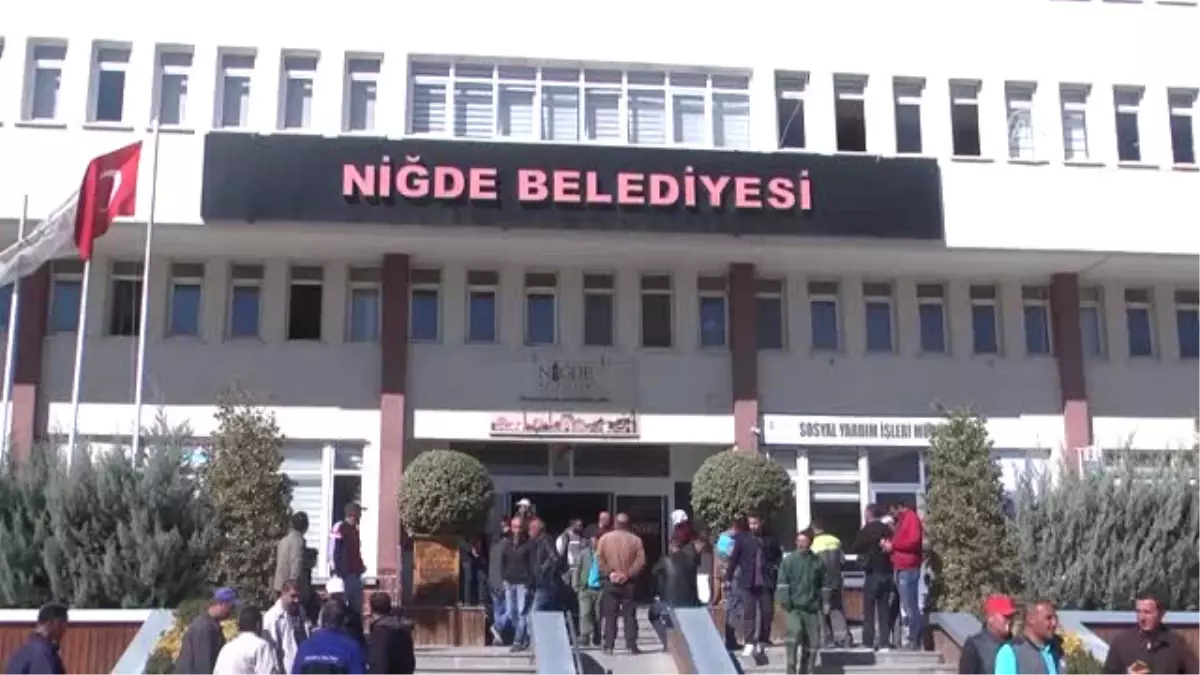 Niğde Belediye Başkanı Akdoğan Görevinden İstifa Etti