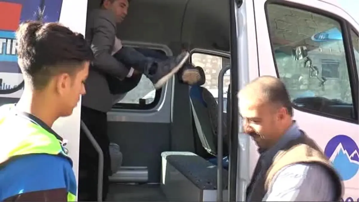 Servislerin Almadığı Engelli Lise Öğrencisi Artık Okula Gidebiliyor