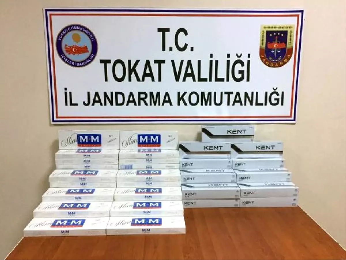 Tokat\'ta Yolcu Otobüslerinden Kaçak Sigara Çıktı