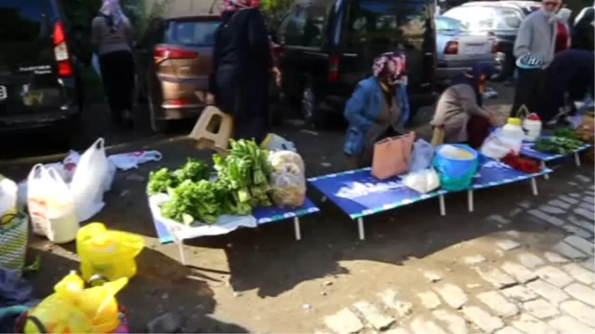 Ünye Belediyesinden Pazarcılara Tezgah