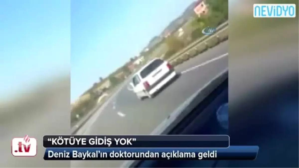 Ayakları Dışarıda Otomobil Kullandı