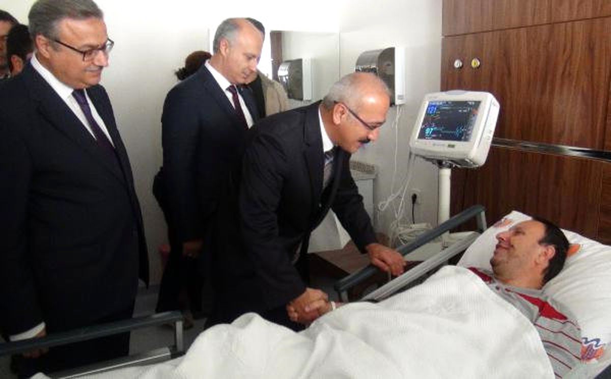 Bakan Elvan: Mersin\'deki Bombalı Saldırıyla İlgili 11 Kişi Gözaltında (2)