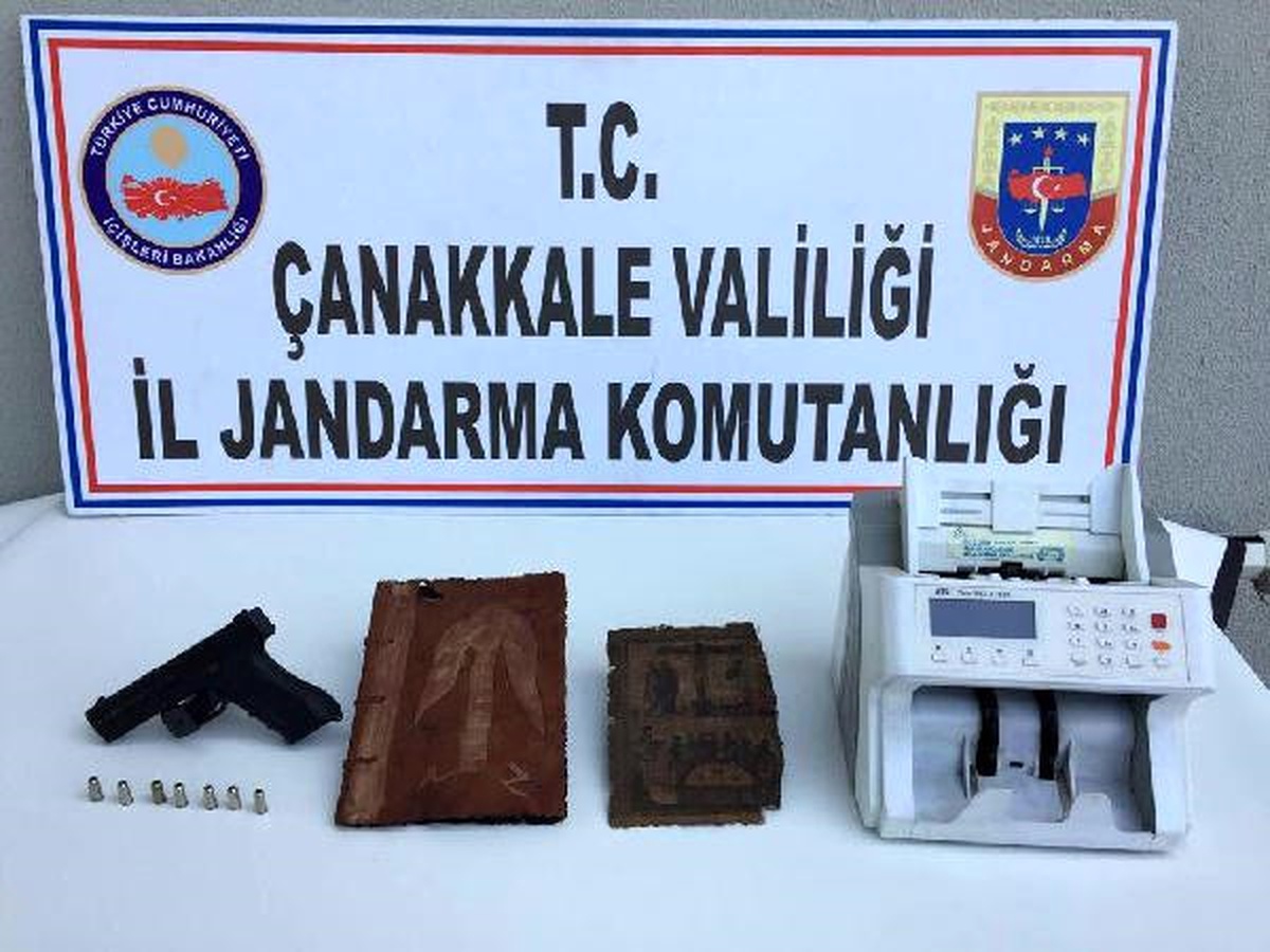 El Yazması İncil\'i Satmak İsterken Yakalandılar