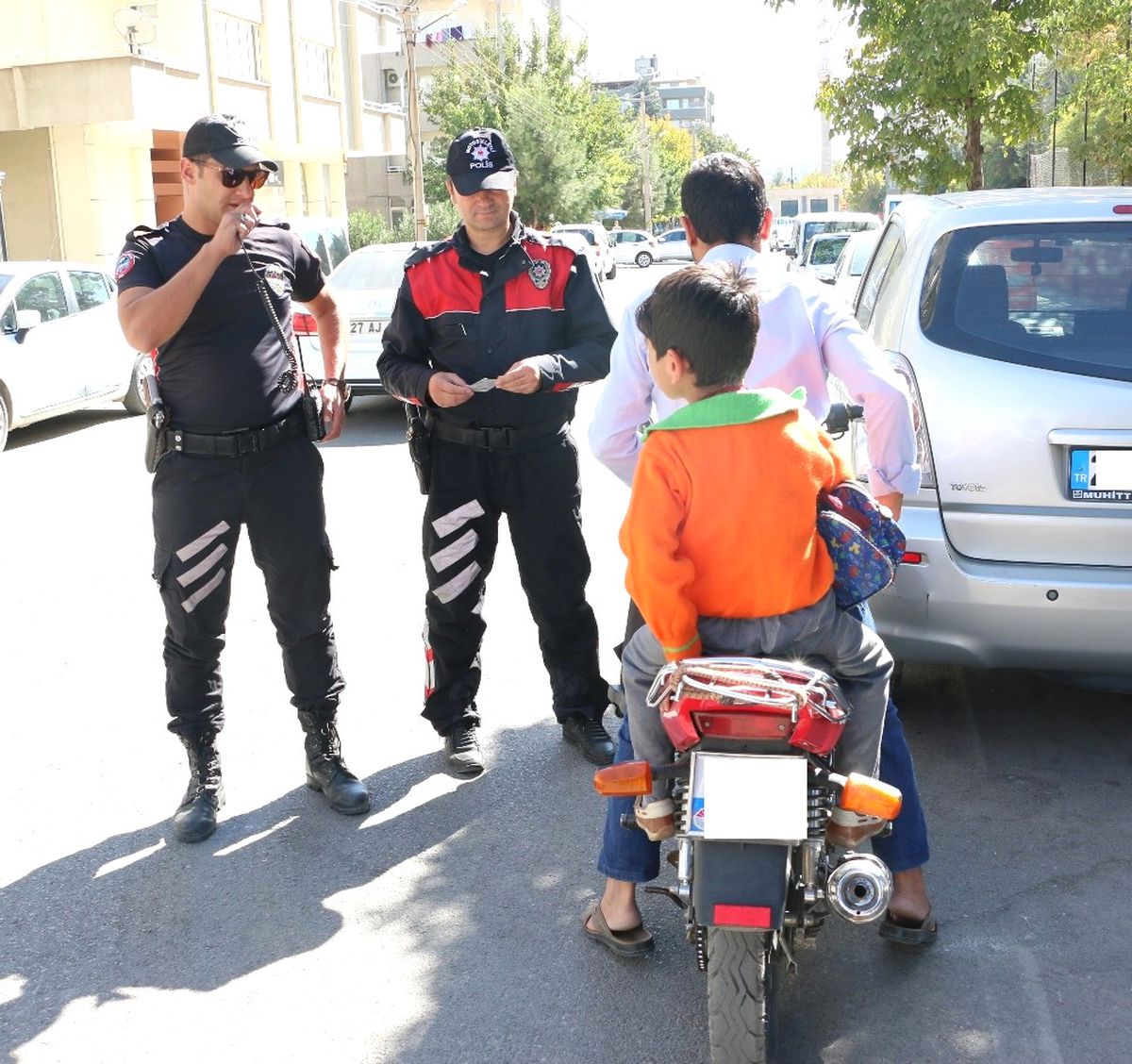 Gaziantep\'te Okul Çevresinde Bulunan Ganyan Bayiler Denetlendi