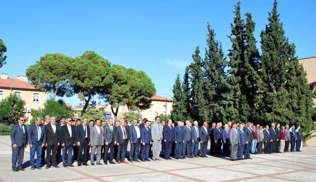 Manisa İlçelerinde Muhtarlar Günü Kutlandı