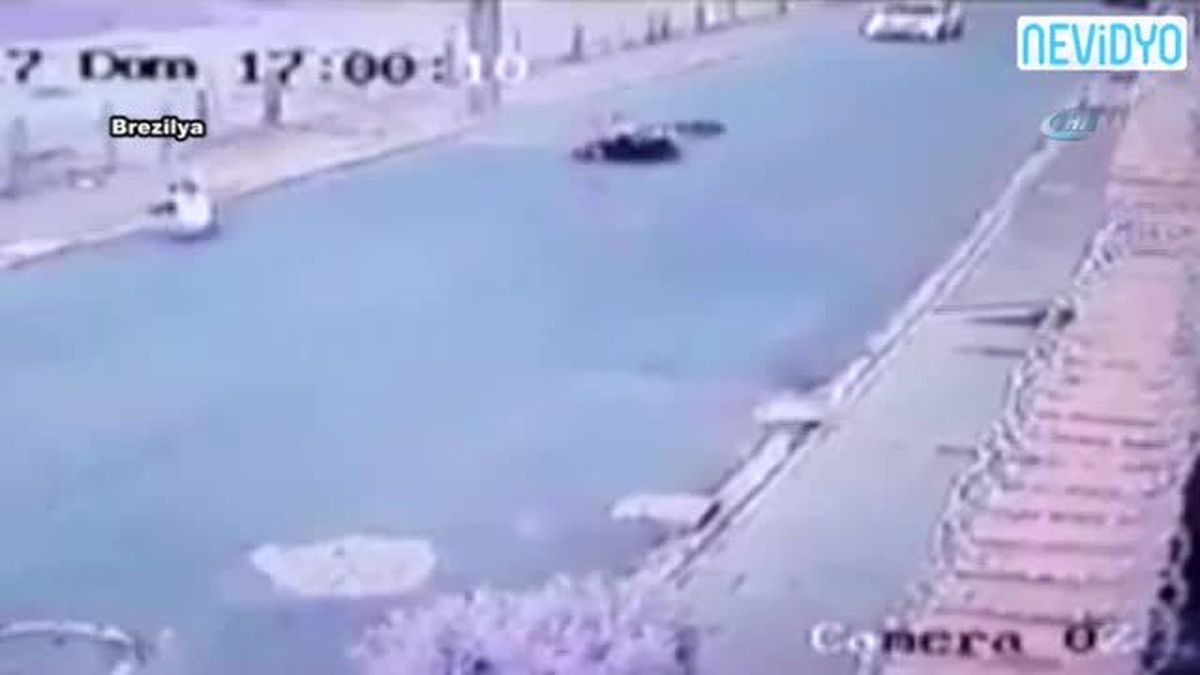 Motosiklet Sürücüsünün Bacağı Koptu