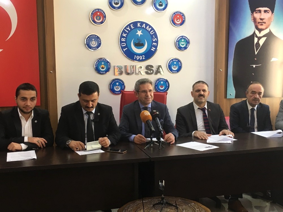 Nikah Kararına Türk Diyanet Vakıf-Sen Bursa Şubesi\'nden Destek