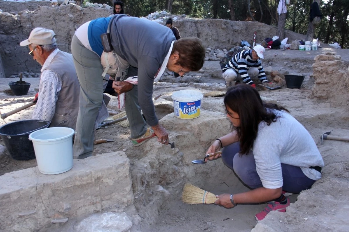 9 Bin Yıllık Yumuktepe\'de Kazılar Sona Erdi