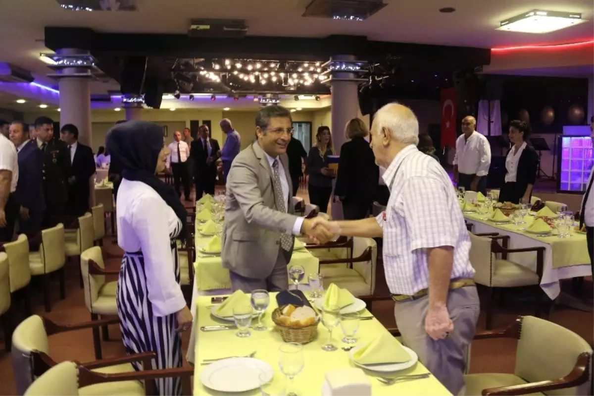 Pamuk; "Muhtarlarımız ve Eşleri, Son Derece Cefakar, Vefakar Bir Görev Yapıyorlar"