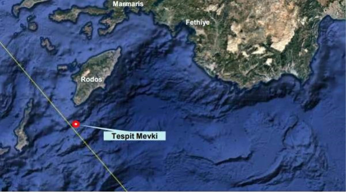 Rodos Adası Açıklarında Sürüklenen Teknedeki 71 Göçmen Kurtarıldı