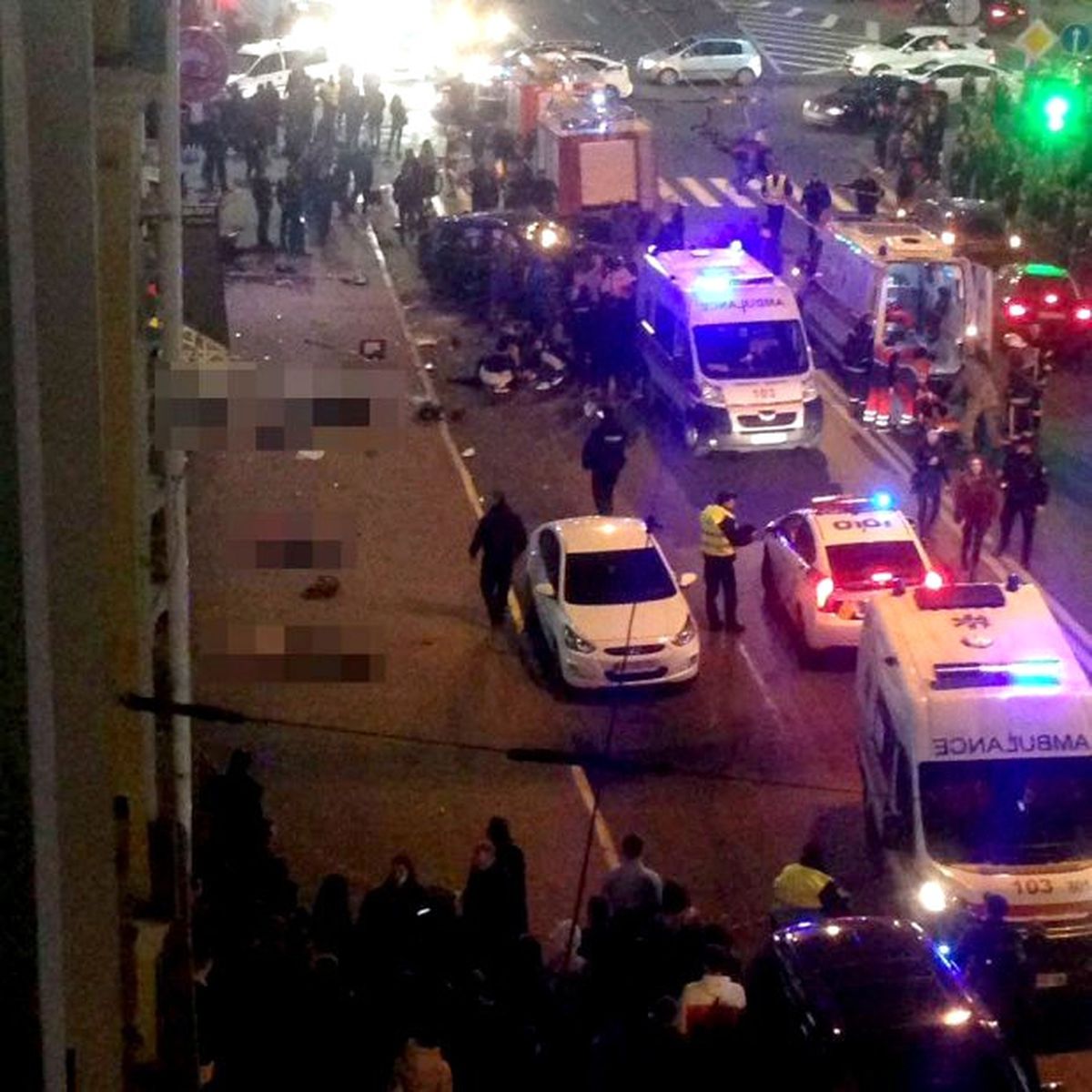 Ukrayna\'da Araç Kalabalığa Daldı: 6 Ölü