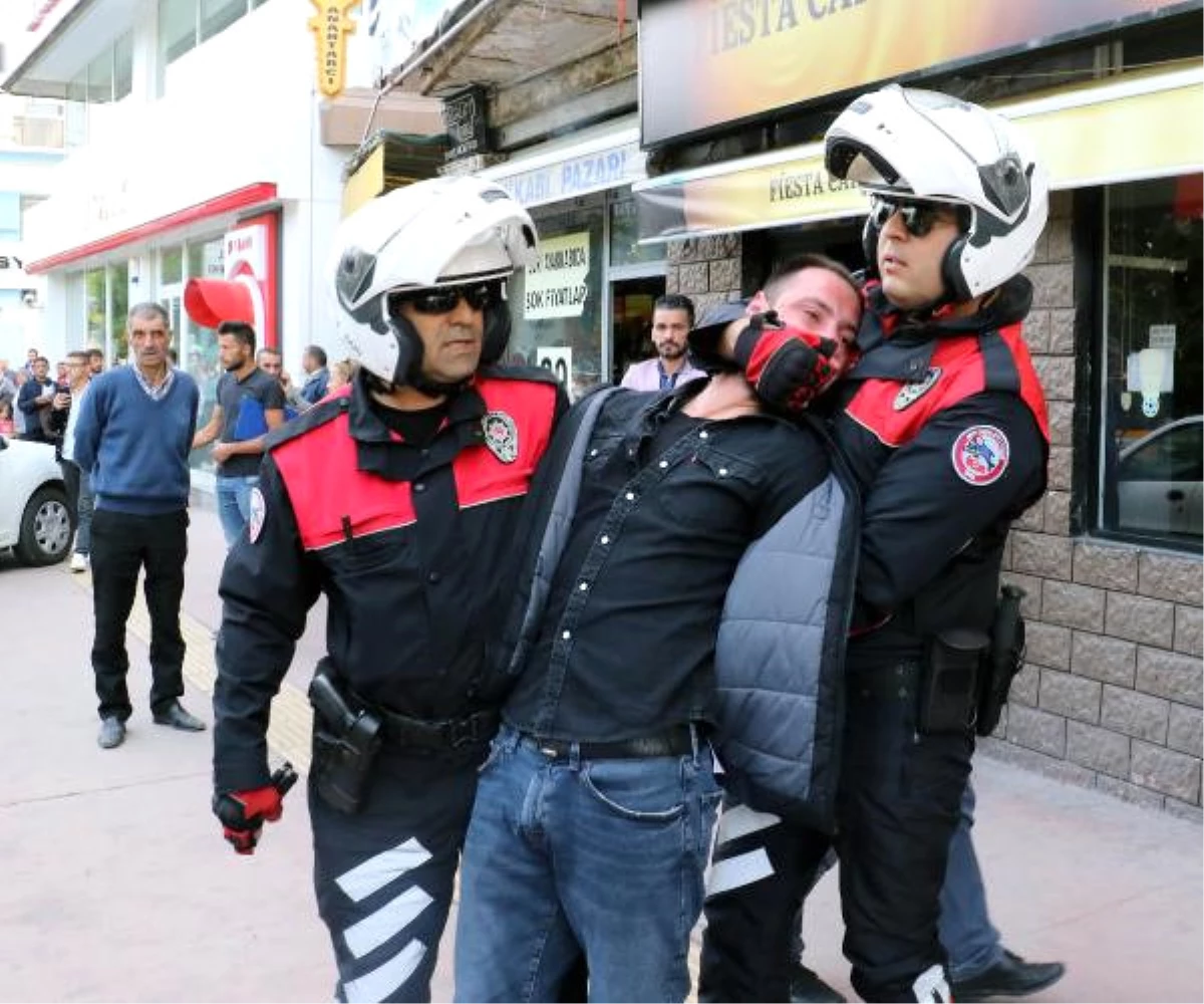 Uygulamada Tabanca ile Yakalandı, Polise Direndi