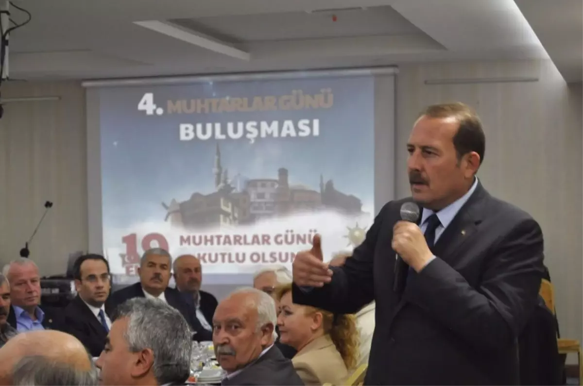 AK Parti\'de Muhtarlar Buluşması