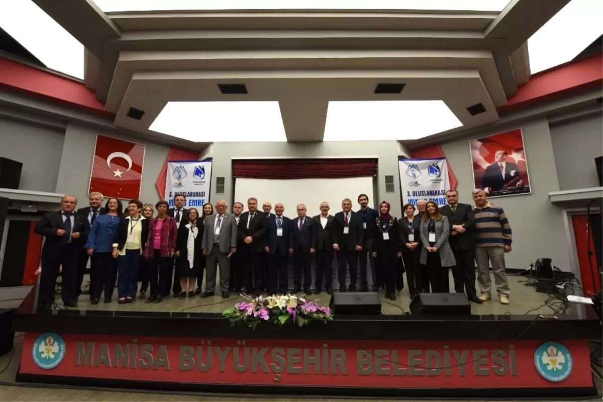 Akademisyenler Yunus Emre\'yi Anlattı