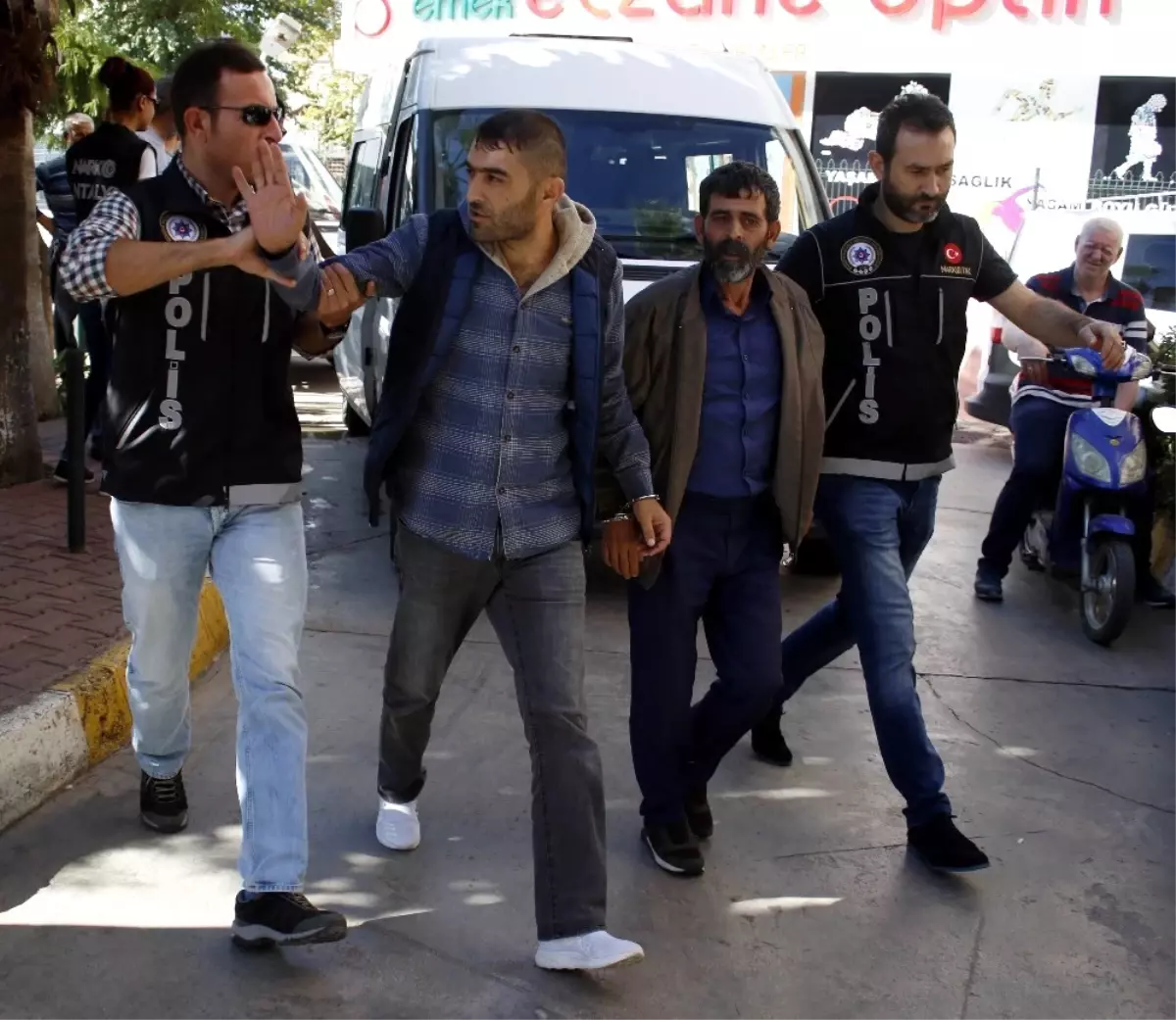 Antalya\'da Uyuşturucu Operasyonu