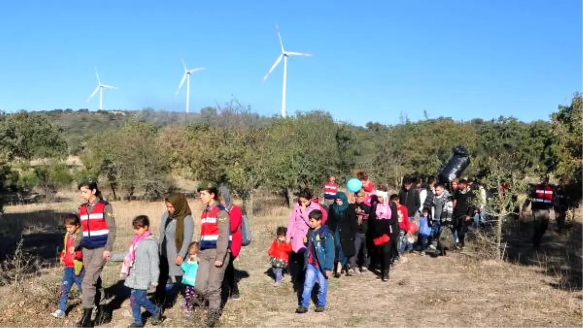 Ayvacık\'ta Kaçış Hazırlığındaki 40 Suriyeli Yakalandı