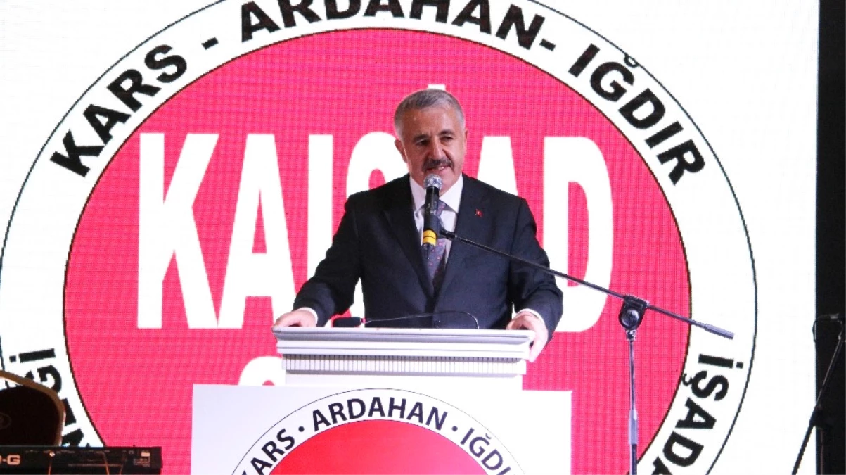 Bakan Arslan: "Bakü-Tiflis-Kars Demiryolu Hattı 30 Ekim\'de İlk Resmi Seferini Yapacak"