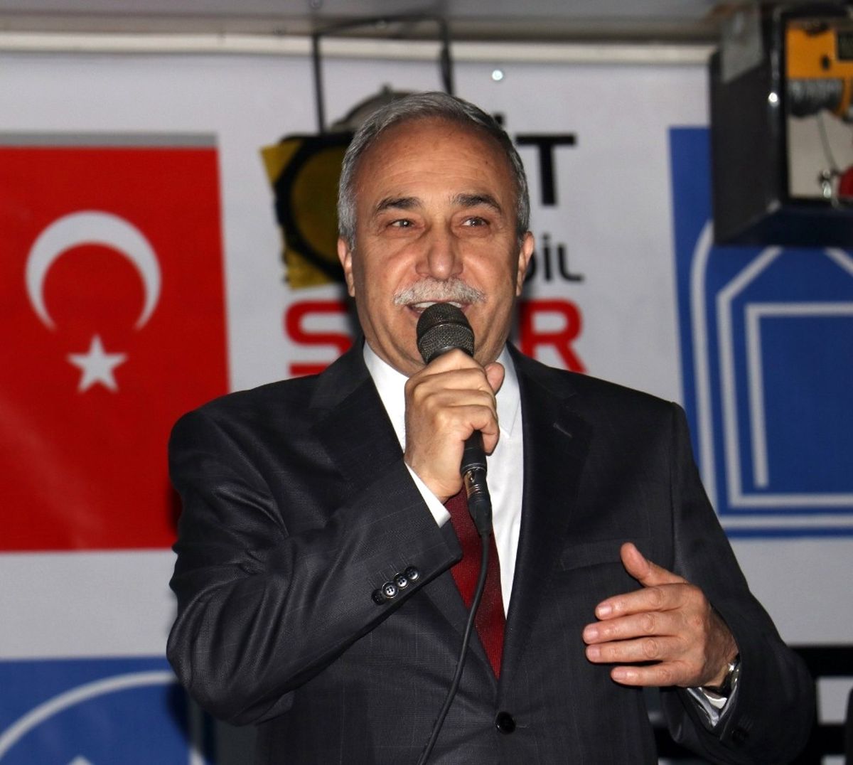 Bakan Fakıbaba: "Birbirimize Sahip Çıkalım"