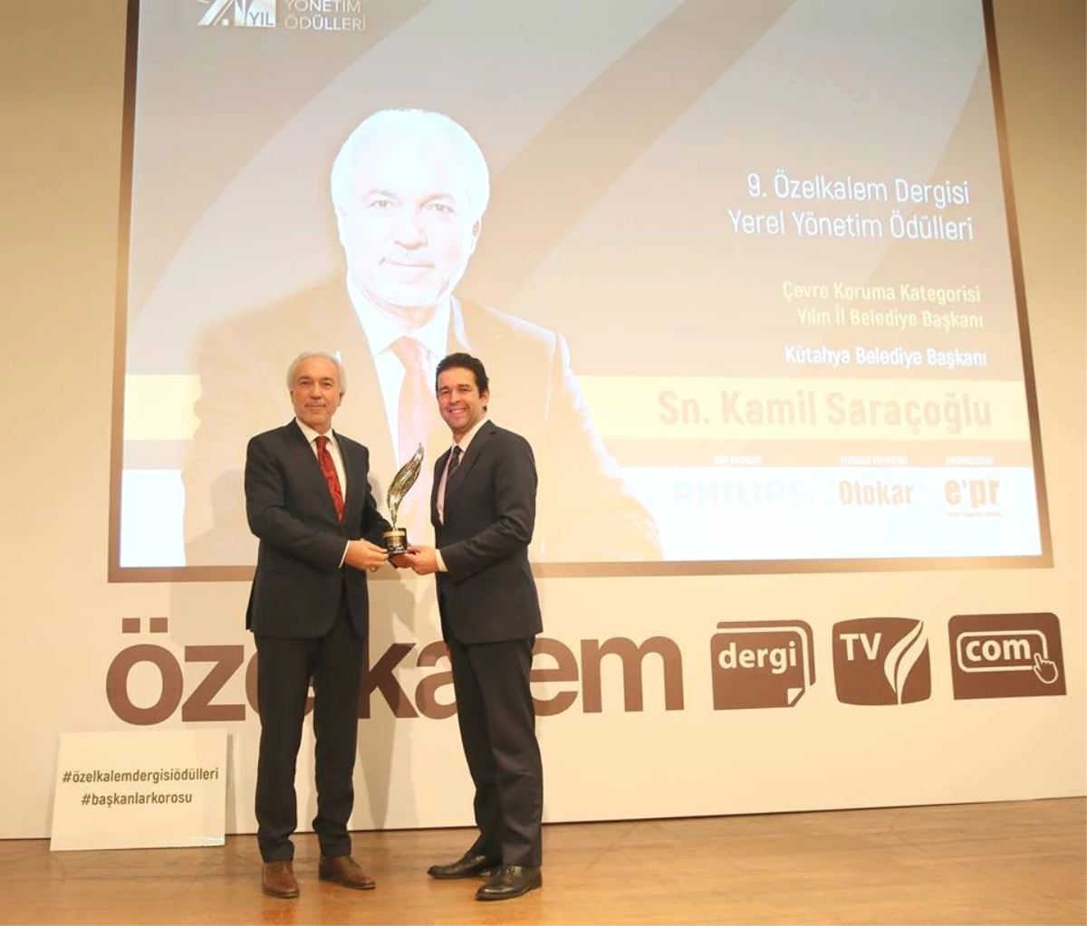 Başkan Kamil Saraçoğlu\'na \'Yılın Belediye Başkanı\' Ödülü