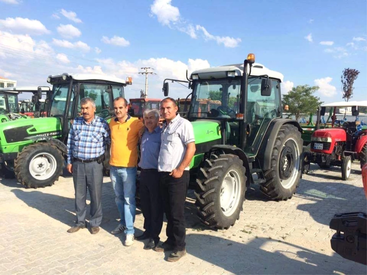 Çiftçi Para Kazandı, Traktör Satışları Arttı