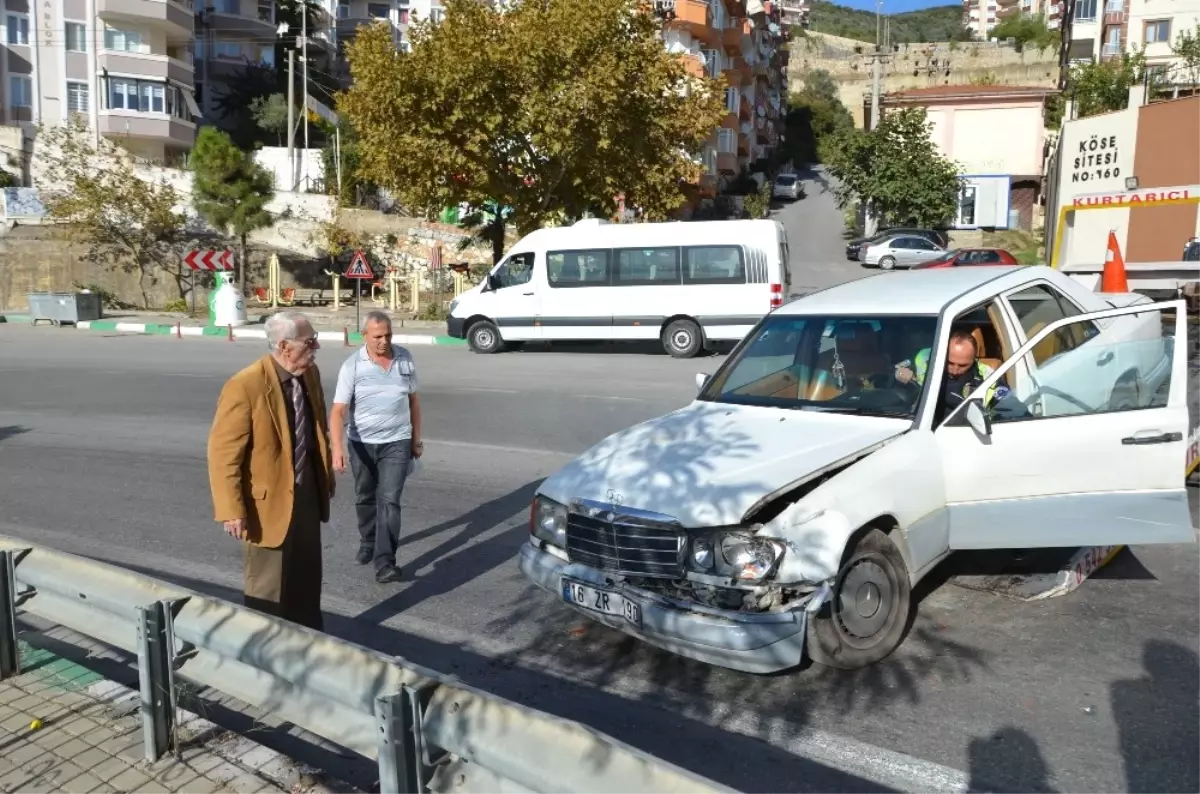 Harun Kolçak\'ın Babası Eşref Kolçak Kaza Yaptı