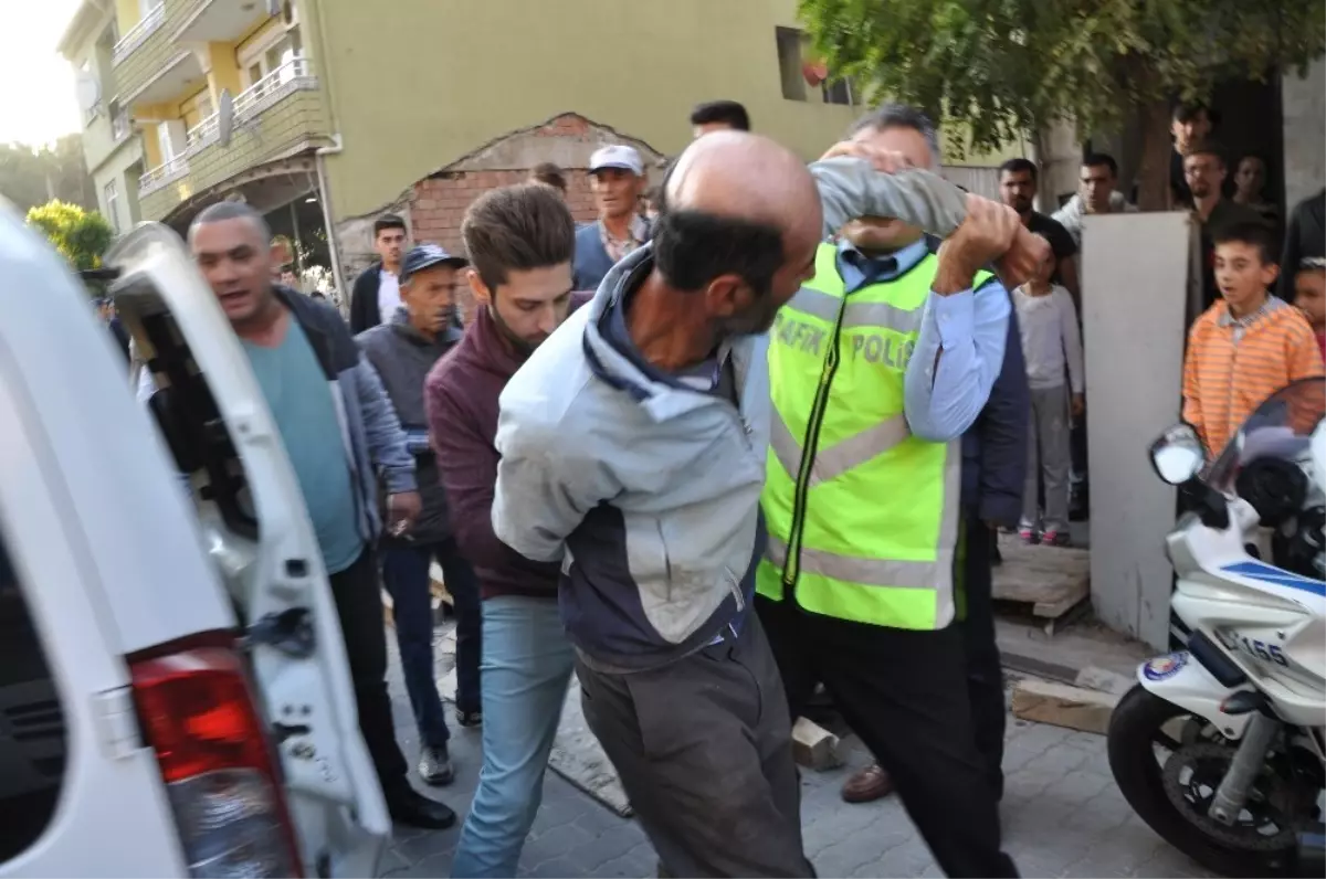 Kendilerini Uyaran Polisi Darp Etmeye Kalktılar