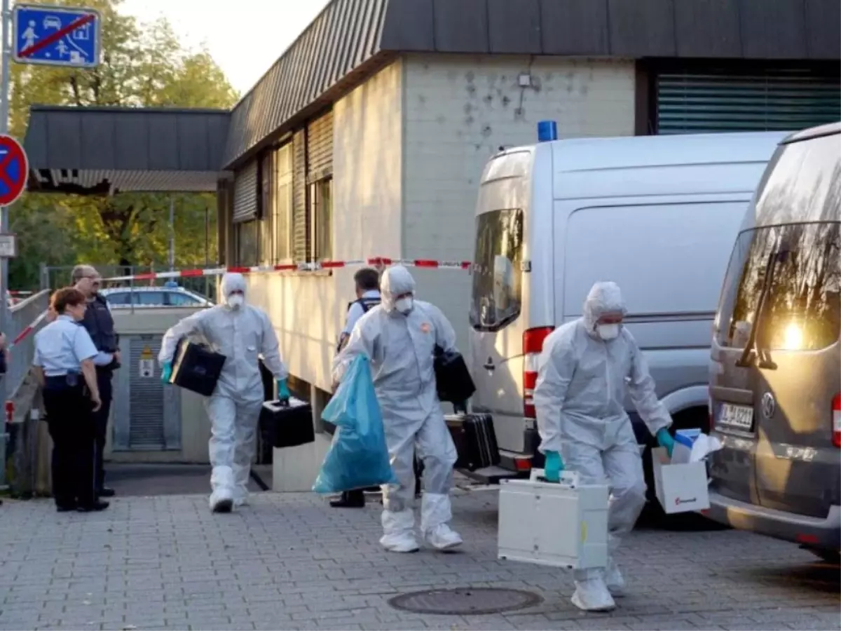 Alman Politikacı Boğazı Kesilmiş Olarak Bulundu