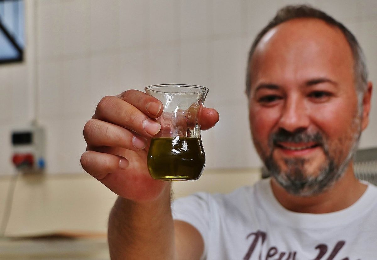 Binbir Derde Deva Burun Yağının Litresi 100 Liradan Satılıyor