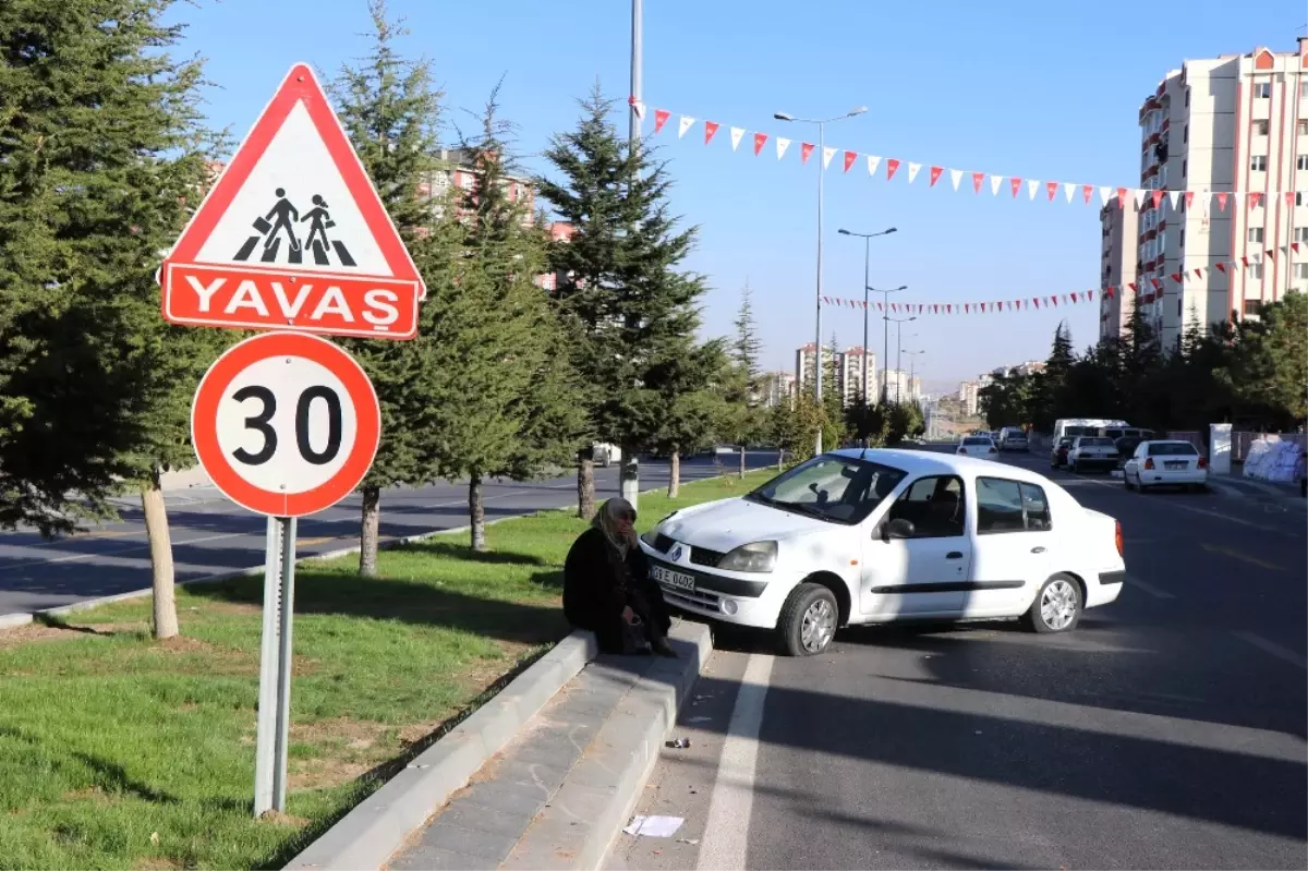 Ehliyetsiz Sürücü Kaldırımdaki Çocukları Böyle Ezdi