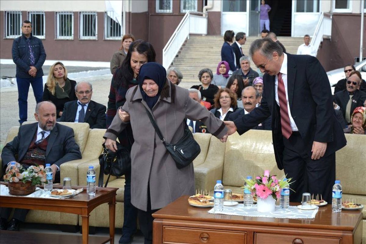 Hayırsever Melahat Teyze, Kansere Yenik Düştü