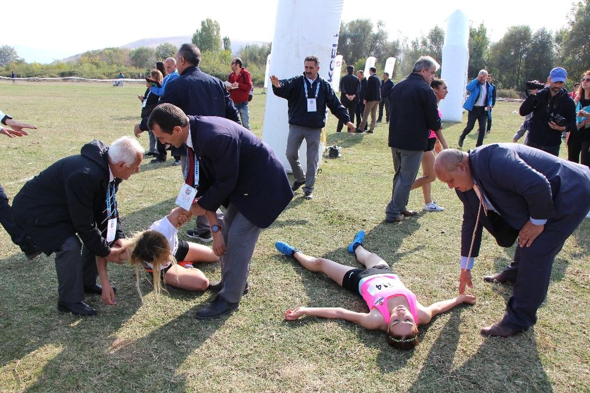 Krosçular Yere Yığılıp Nefes Nefese Kaldı