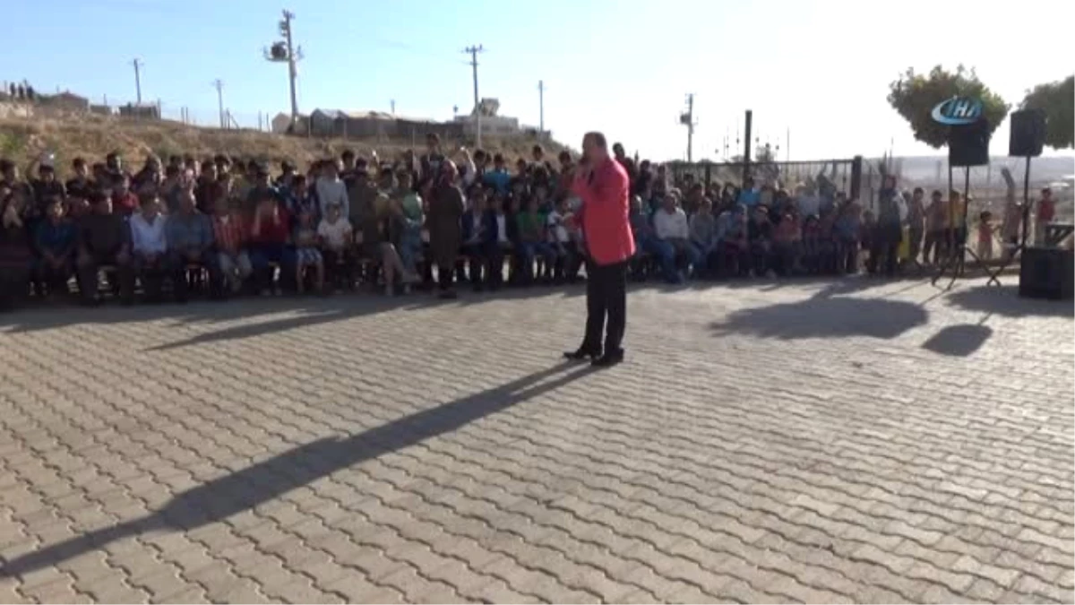 Midyat\'ta Bulunan Sığınmacılar Konserde Gönüllerince Eğlendi