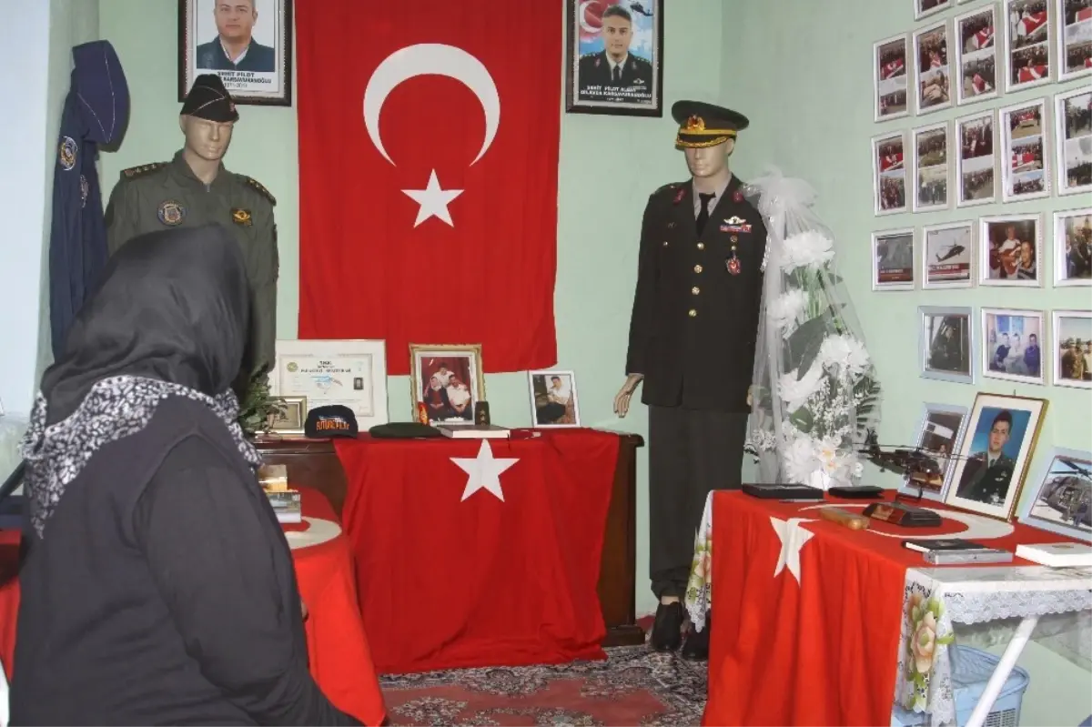 Şehit Pilotun Annesi Oğlunun Eşyalarından Anı Odası Oluşturdu