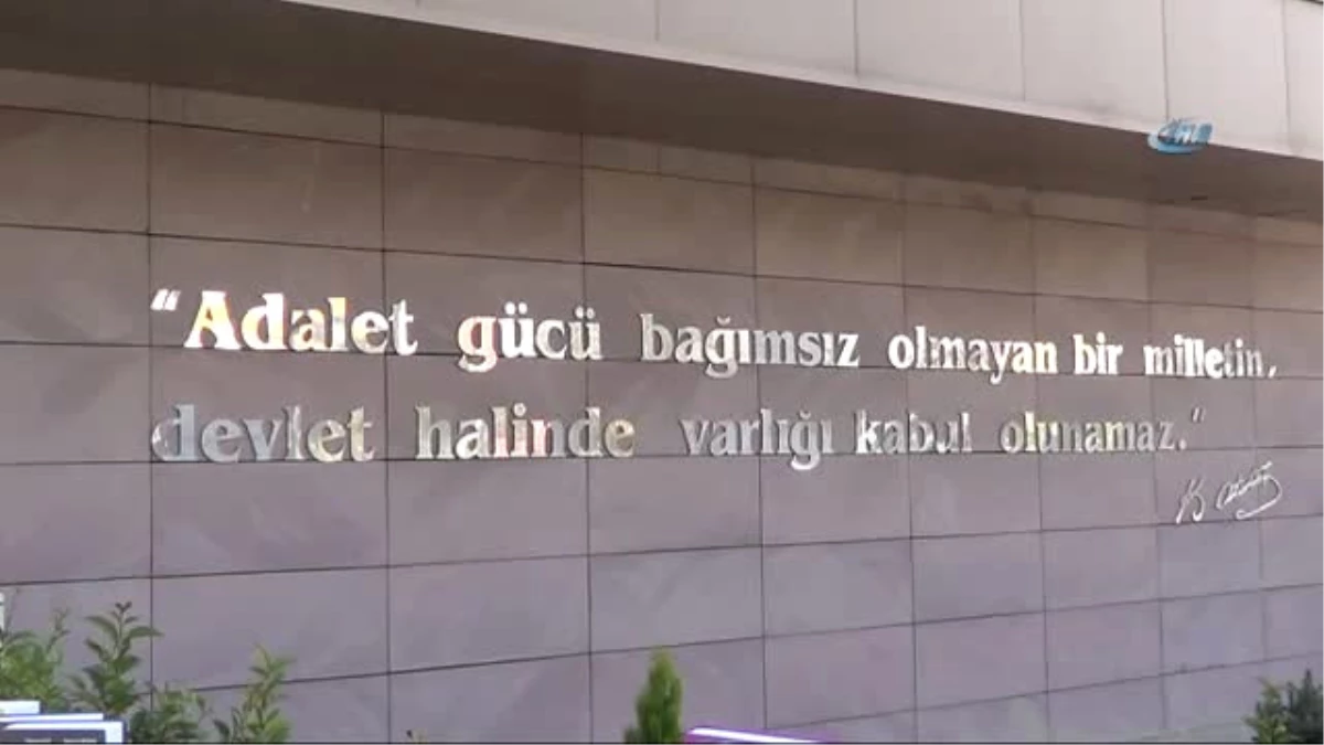 Türk Hukukunda Güncel Gelişmeler" Konulu Sempozyum Başladı