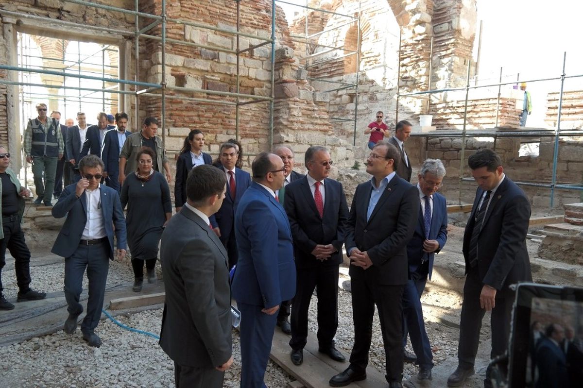 Başbakan Yardımcısı Çavuşoğlu, Enez Kalesi\'ni İnceledi