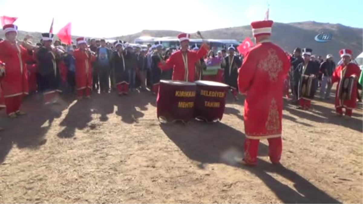 Cumhuriyet Adına En Yüksek Katılımlı Zirve Yürüyüşü