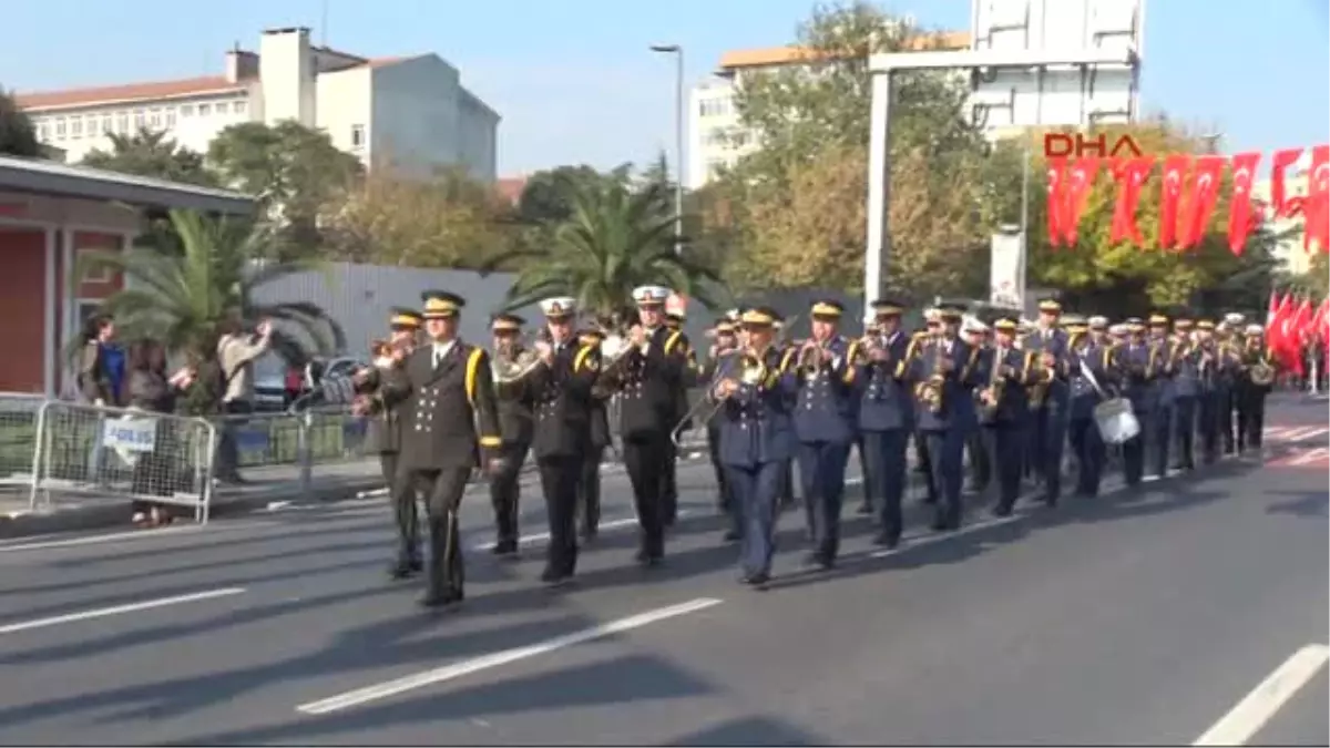 Cumhuriyet Bayramı Provası Vatan Caddesi\'nde Yapıldı