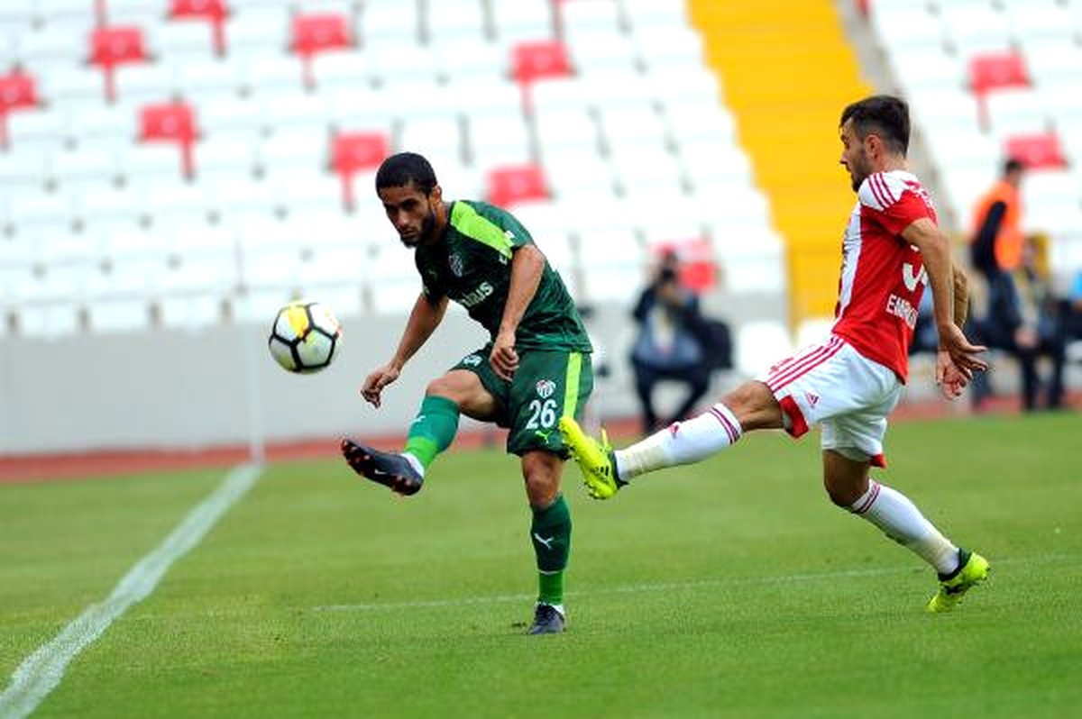 D.g.sivasspor-Bursaspor Maçında İlkler Yaşandı