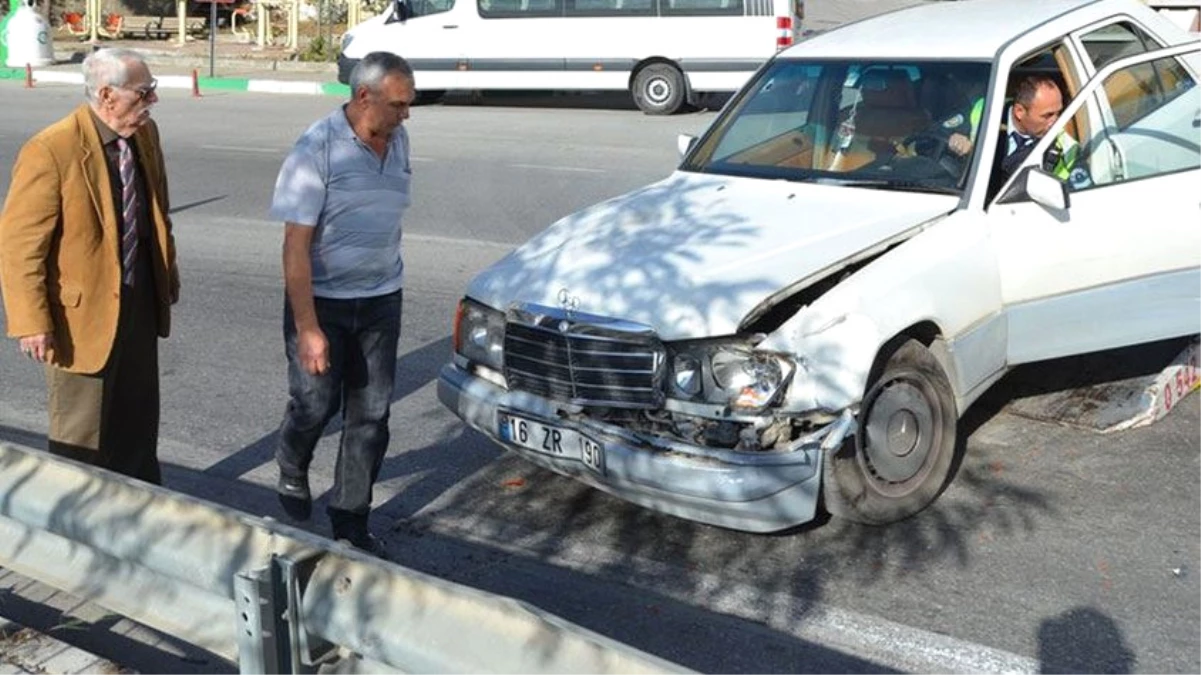 Eşref Kolçak\'ın Yaptığı Kaza, Trafikte \'Yaş Sınırı\' Tartışmalarını Başlattı