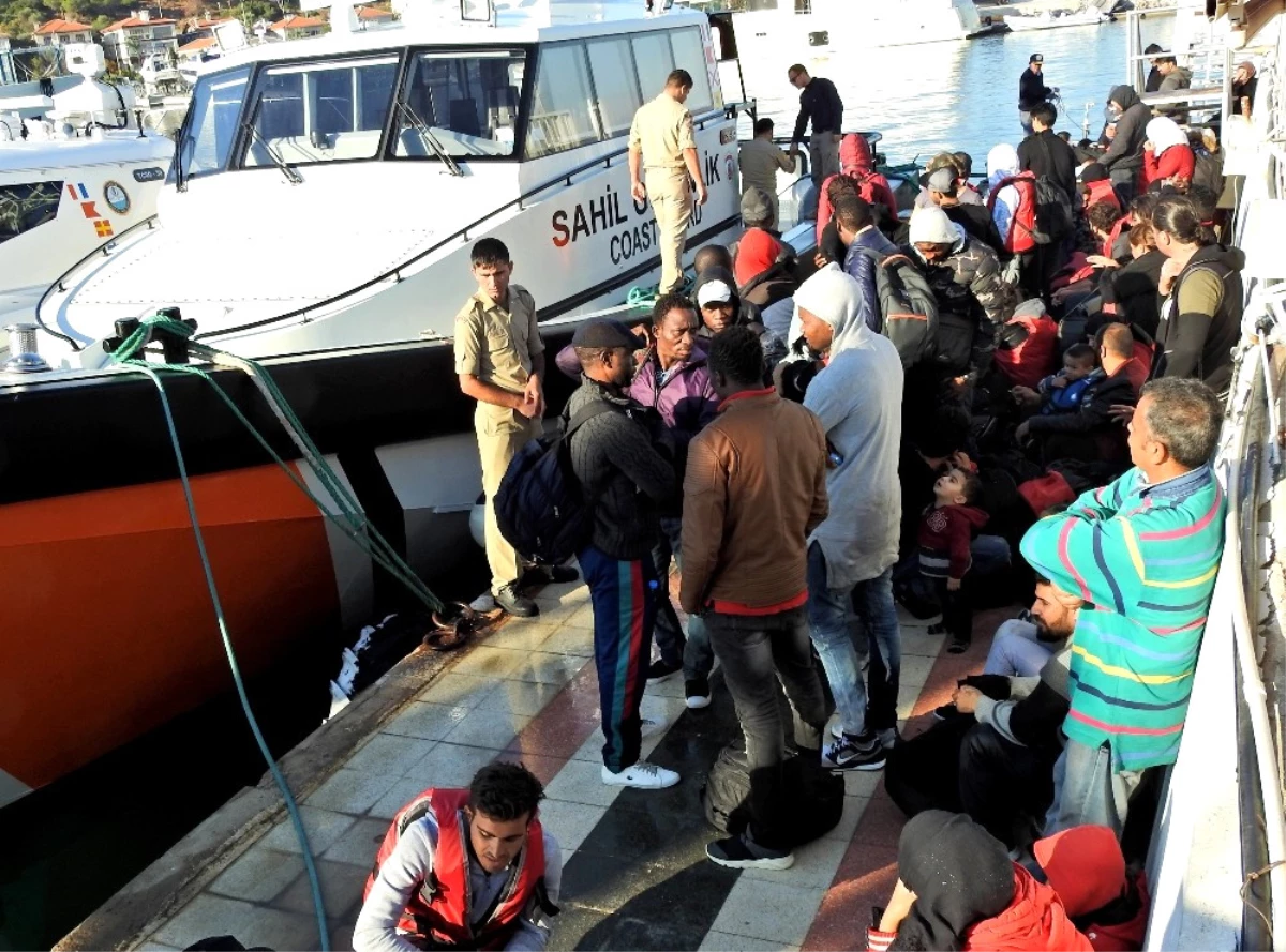 İzmir\'de 98 Kaçak Göçmen Kurtarıldı