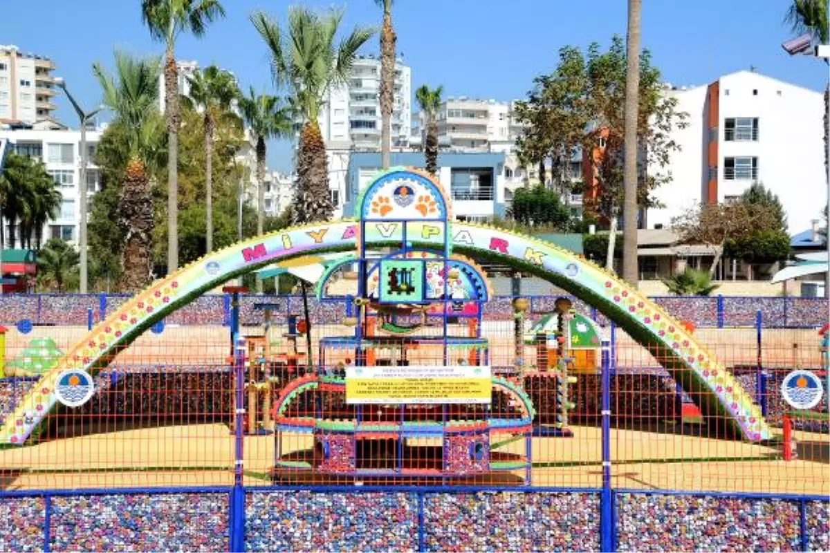 Mersin\'e \'Miyav Park\'